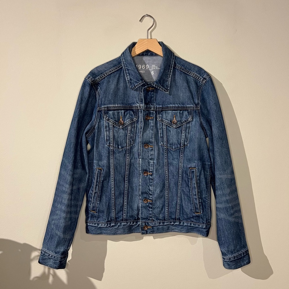 2013 Gap Icon Denim Jacket Medium Wash